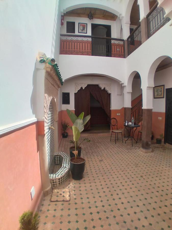 Riad 9 Derb El Bousnne Marrakesh Exterior photo